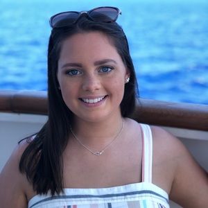 Meet your Posher, Rose